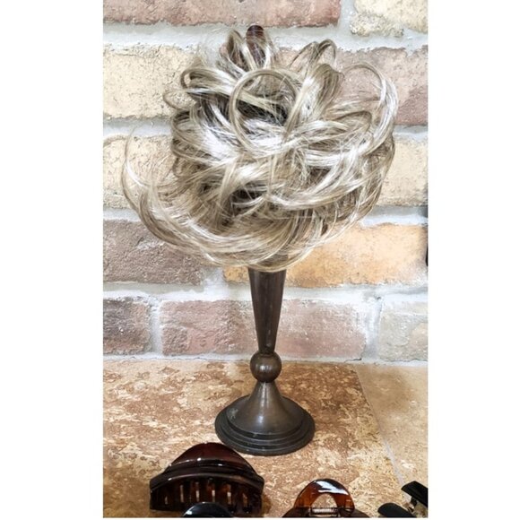 A Whole Bunch of Hair Accessories! - Picture 4 of 14